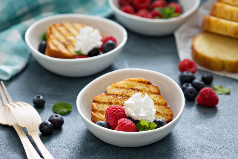 grilled pound cake image